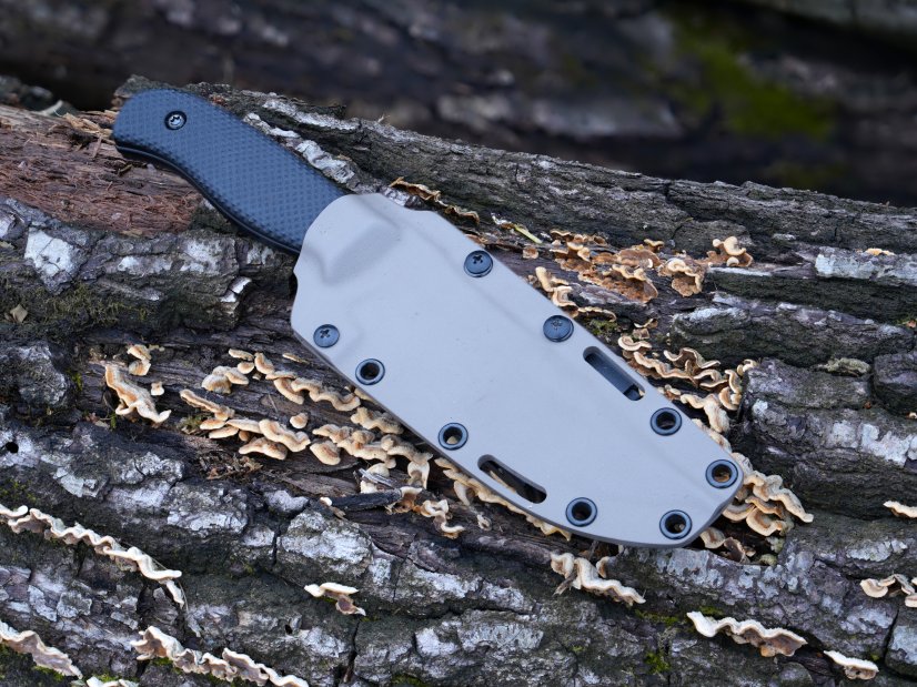Hunting knife